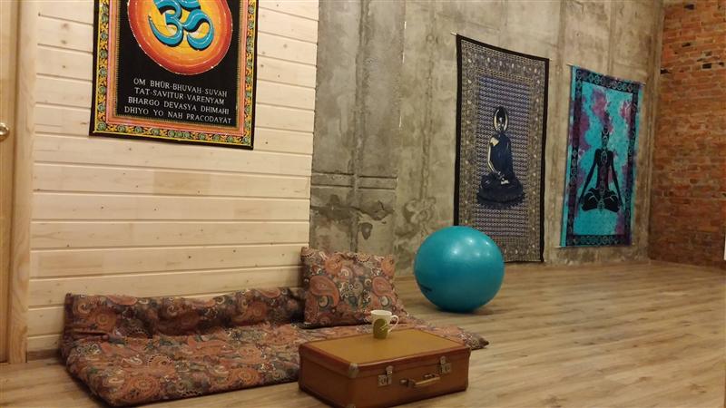 AMRITA - студия йоги и развития (Йога для начинающих, для женщин, для пенсионеров)